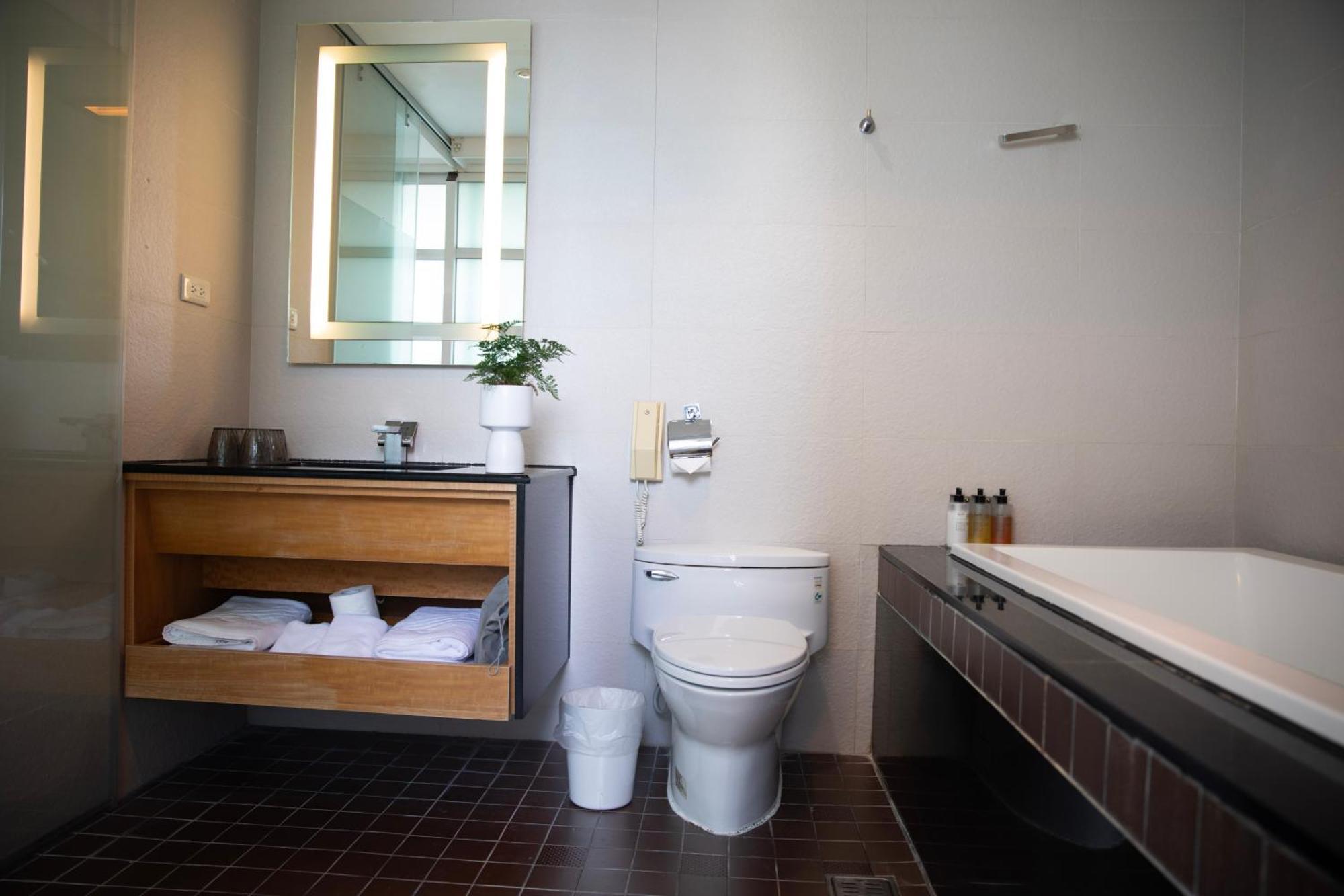 Kapok Hotel & Resorts Luodong Luaran gambar